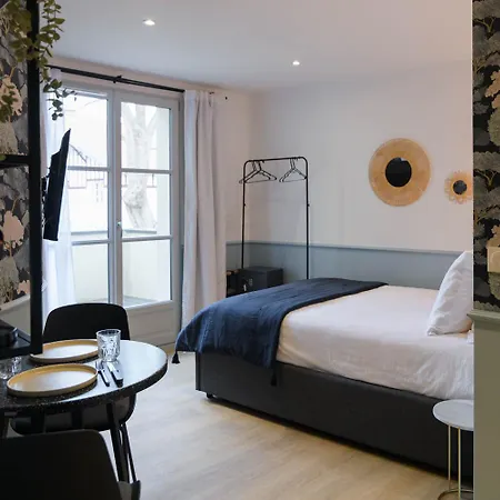 Le Logis D'origine. Marly-le-Roi