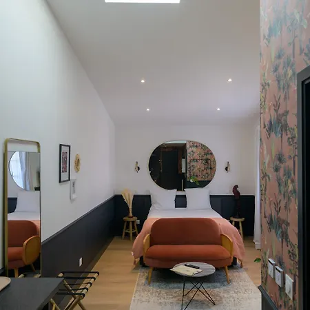Hotel Le Logis D'origine. Marly-le-Roi