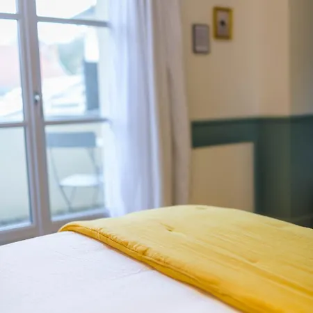 Le Logis D'origine. Hotel Marly-le-Roi