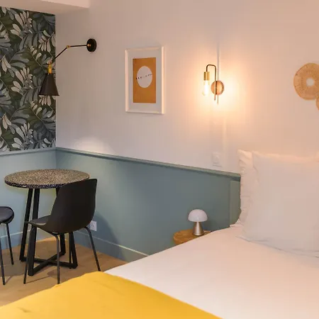 Le Logis D'origine. 4* Marly-le-Roi